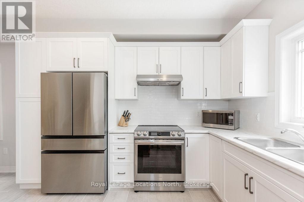 37 Shipley Avenue, Collingwood, Ontario  L9Y 5M6 - Photo 6 - S12871954