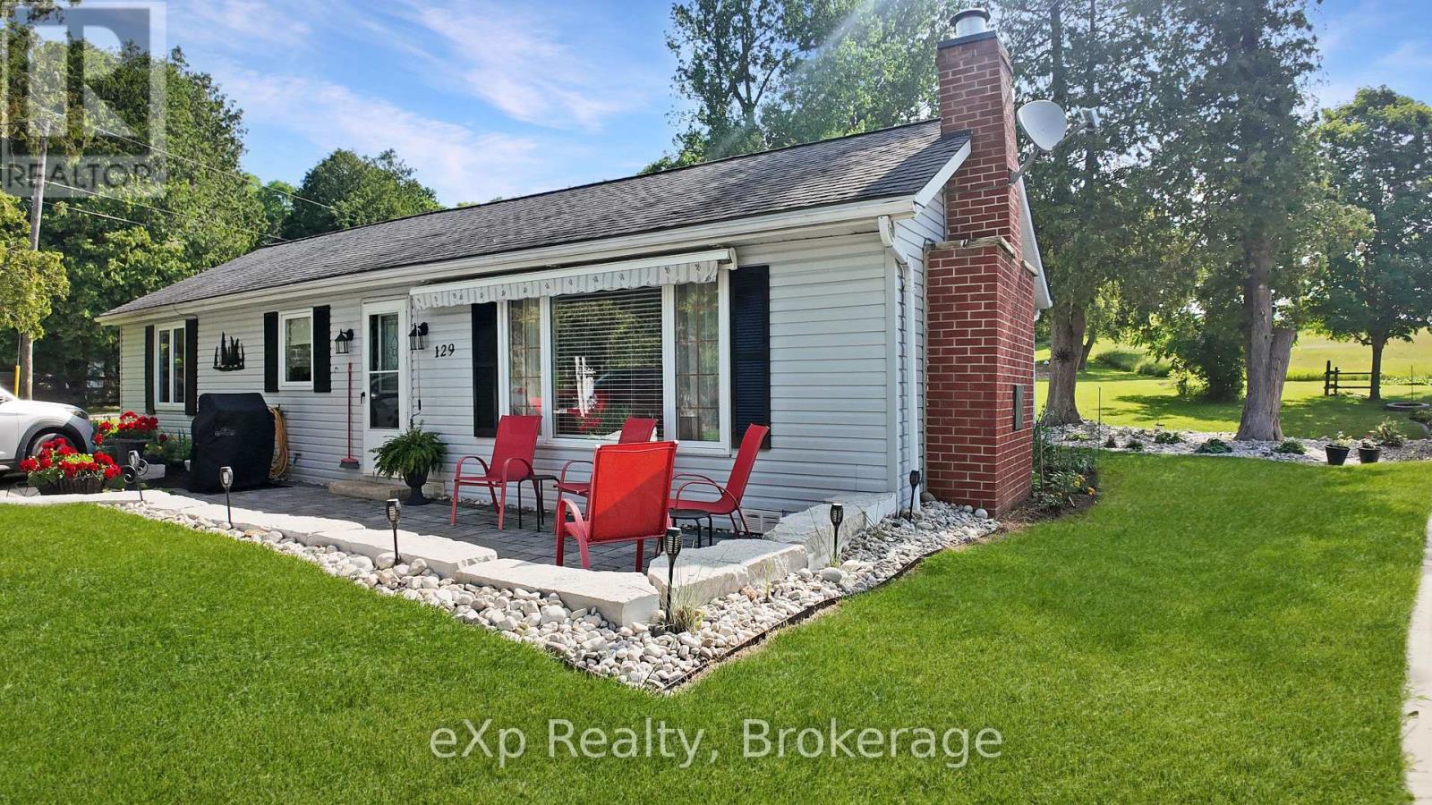 129 Lake Rosalind Road 1, Brockton, Ontario  N4N 3B9 - Photo 3 - X12872650