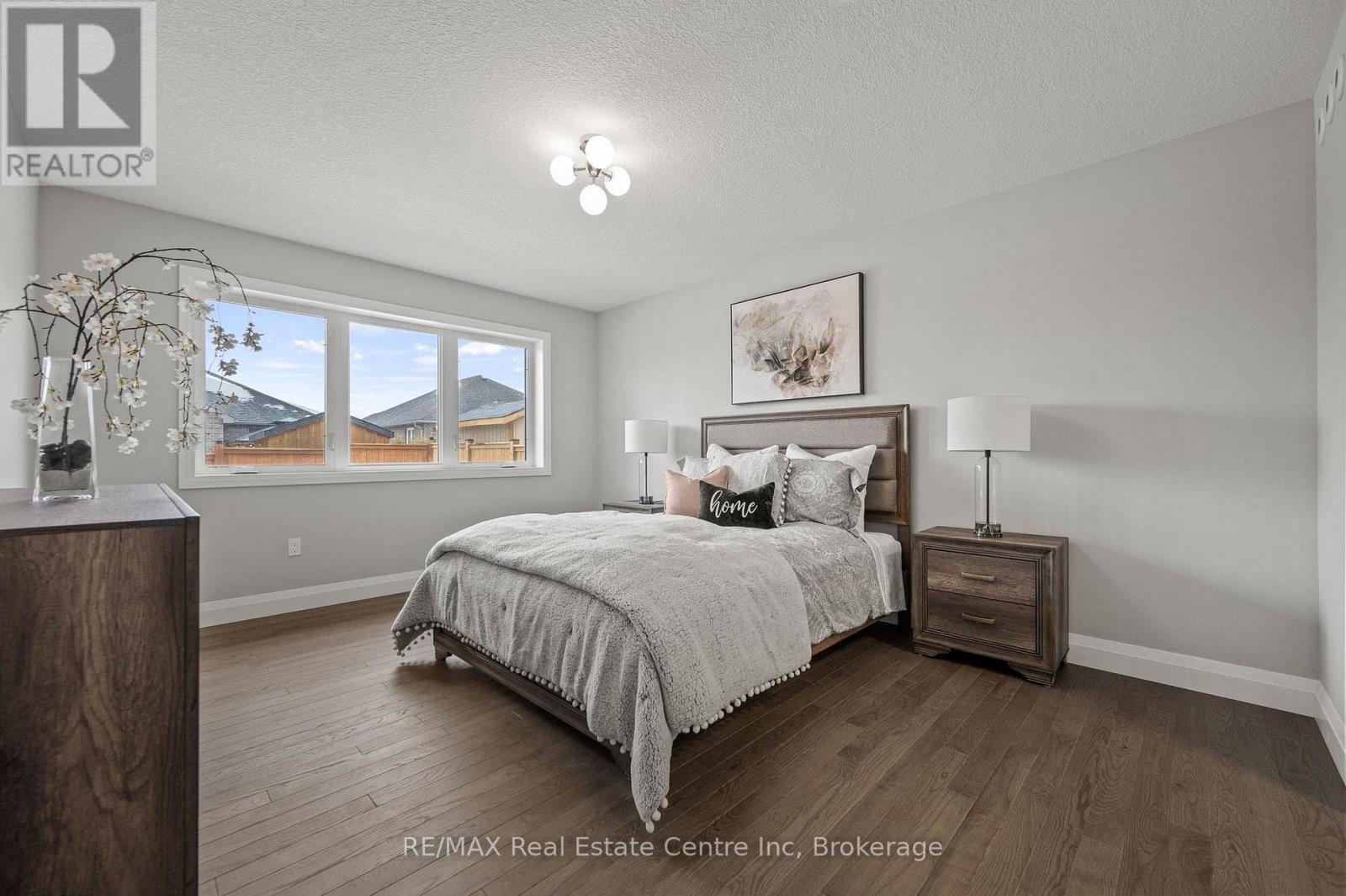 206 Bridge Crescent, Minto, Ontario  N0G 2P0 - Photo 6 - X12872682