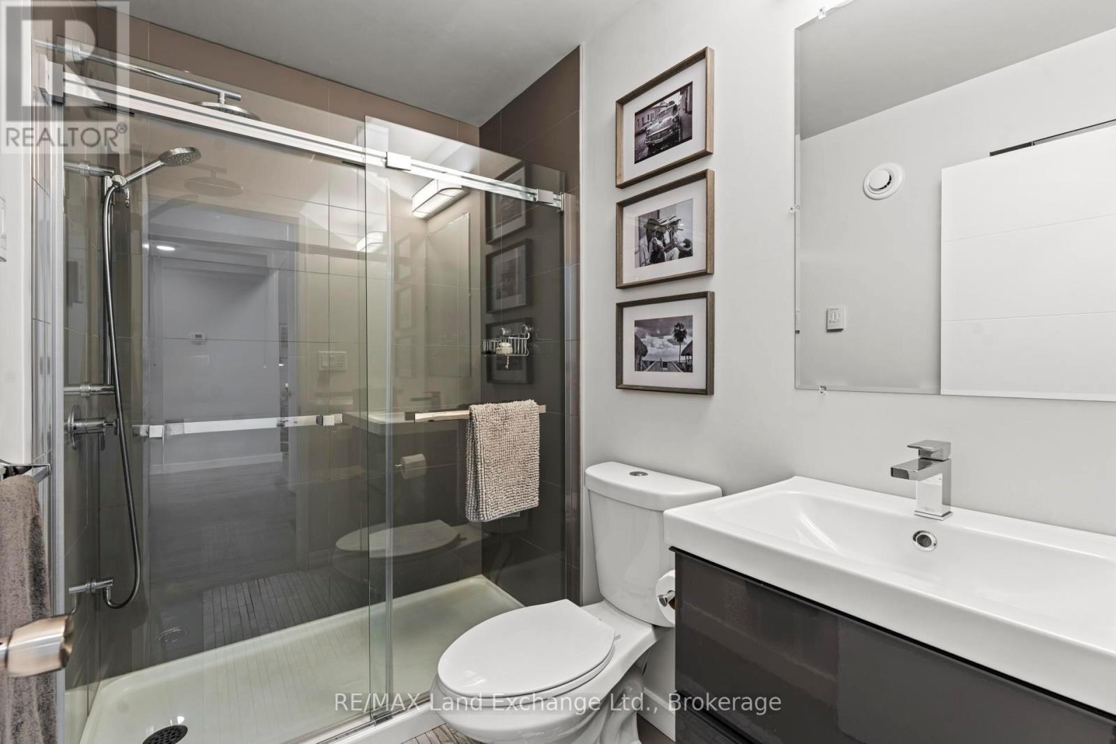 222 Penetangore Row, Kincardine, Ontario  N2Z 2P6 - Photo 16 - X12873110