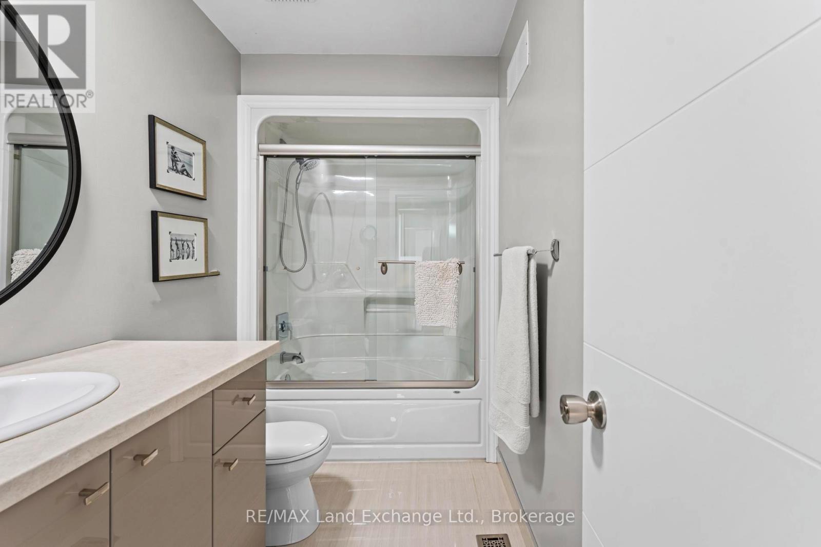 222 Penetangore Row, Kincardine, Ontario  N2Z 2P6 - Photo 20 - X12873110