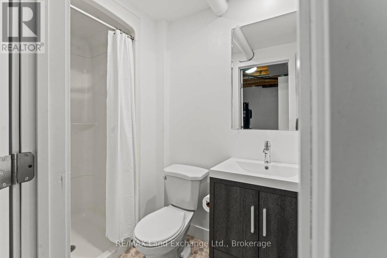 222 Penetangore Row, Kincardine, Ontario  N2Z 2P6 - Photo 31 - X12873110
