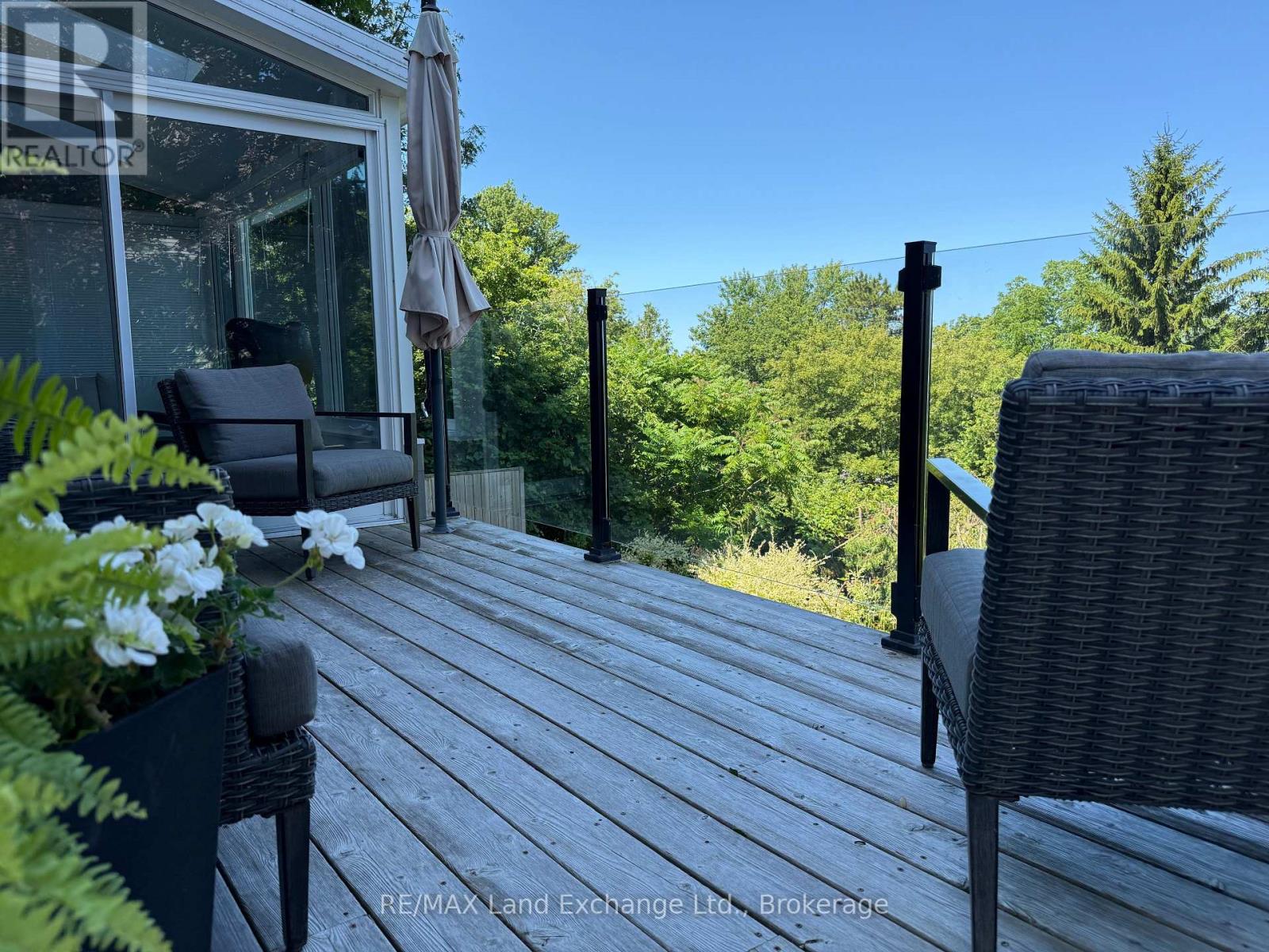 222 Penetangore Row, Kincardine, Ontario  N2Z 2P6 - Photo 36 - X12873110