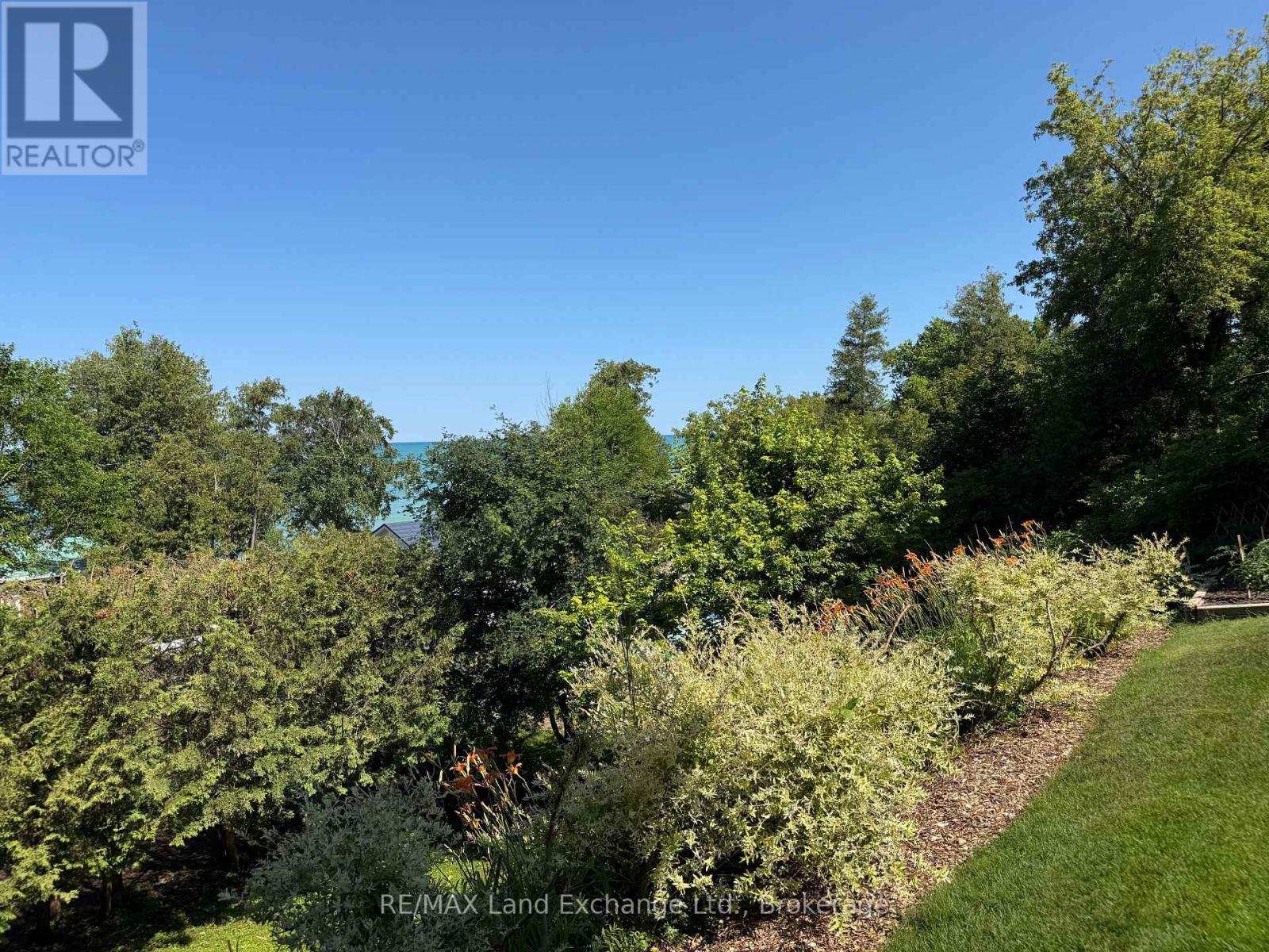 222 Penetangore Row, Kincardine, Ontario  N2Z 2P6 - Photo 40 - X12873110