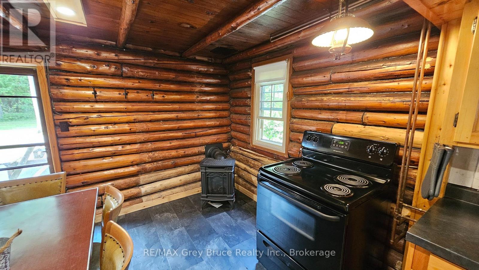 18 Stokes River Road, Northern Bruce Peninsula, Ontario  N0H 2M0 - Photo 13 - X12874040