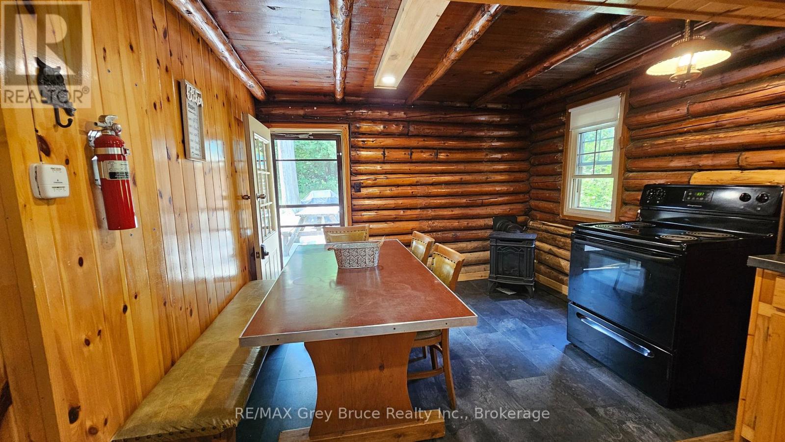 18 Stokes River Road, Northern Bruce Peninsula, Ontario  N0H 2M0 - Photo 15 - X12874040