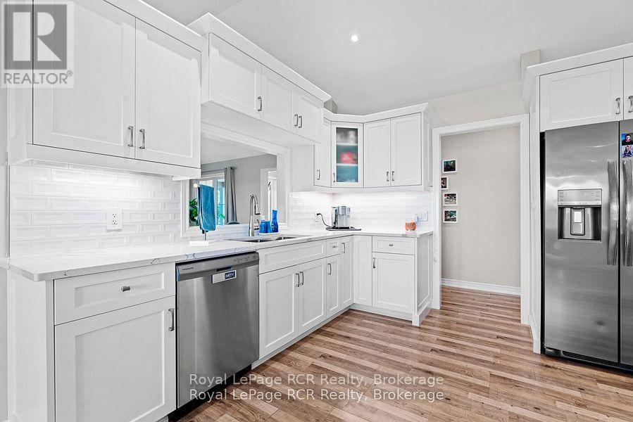 302769 Douglas Street, West Grey, Ontario  N0G 1R0 - Photo 27 - X12874442