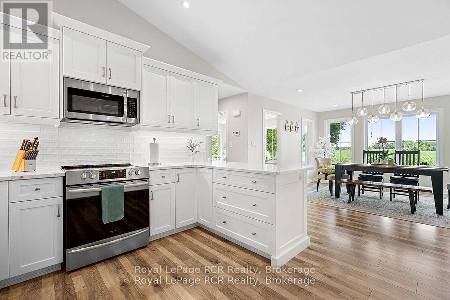 302769 Douglas Street, West Grey, Ontario  N0G 1R0 - Photo 29 - X12874442