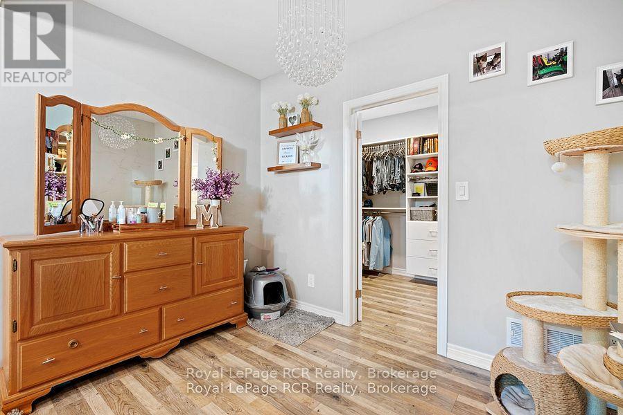 302769 Douglas Street, West Grey, Ontario  N0G 1R0 - Photo 38 - X12874442