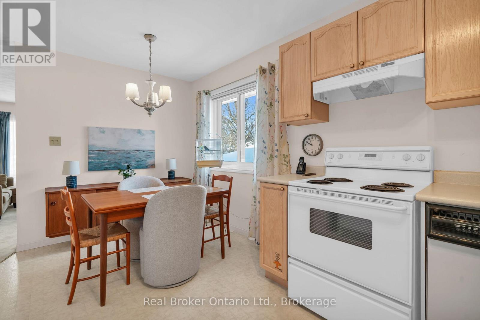 50 South Drive, Kitchener, Ontario  N2M 4B5 - Photo 10 - X12874508