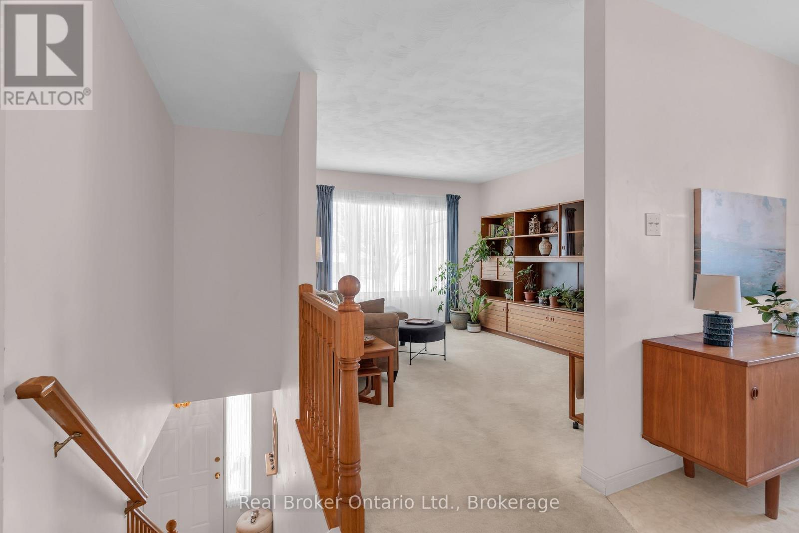 50 South Drive, Kitchener, Ontario  N2M 4B5 - Photo 2 - X12874508