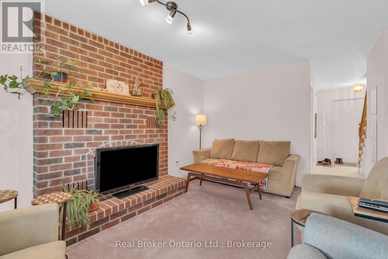50 South Drive, Kitchener, Ontario  N2M 4B5 - Photo 24 - X12874508