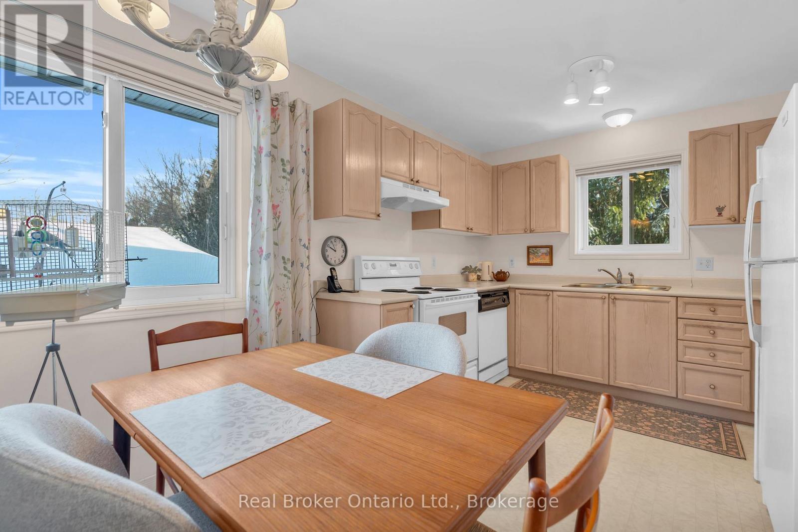 50 South Drive, Kitchener, Ontario  N2M 4B5 - Photo 7 - X12874508