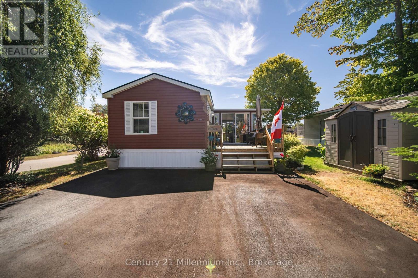19 White Pines Trail, Wasaga Beach, Ontario  L9Z 1X7 - Photo 2 - S12875812