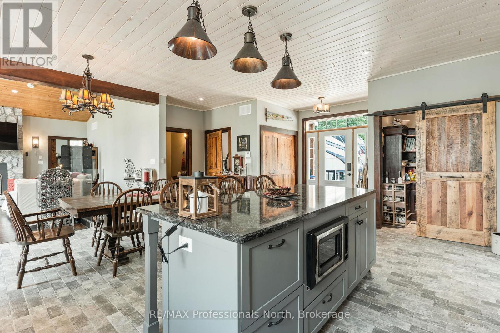 1167 Eagle Lake Road, Dysart Et Al, Ontario  K0M 1S0 - Photo 12 - X12875910