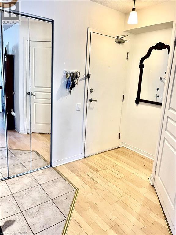 140 Bathurst Street Unit# 207, Toronto, Ontario  M5V 3N8 - Photo 11 - 40811876