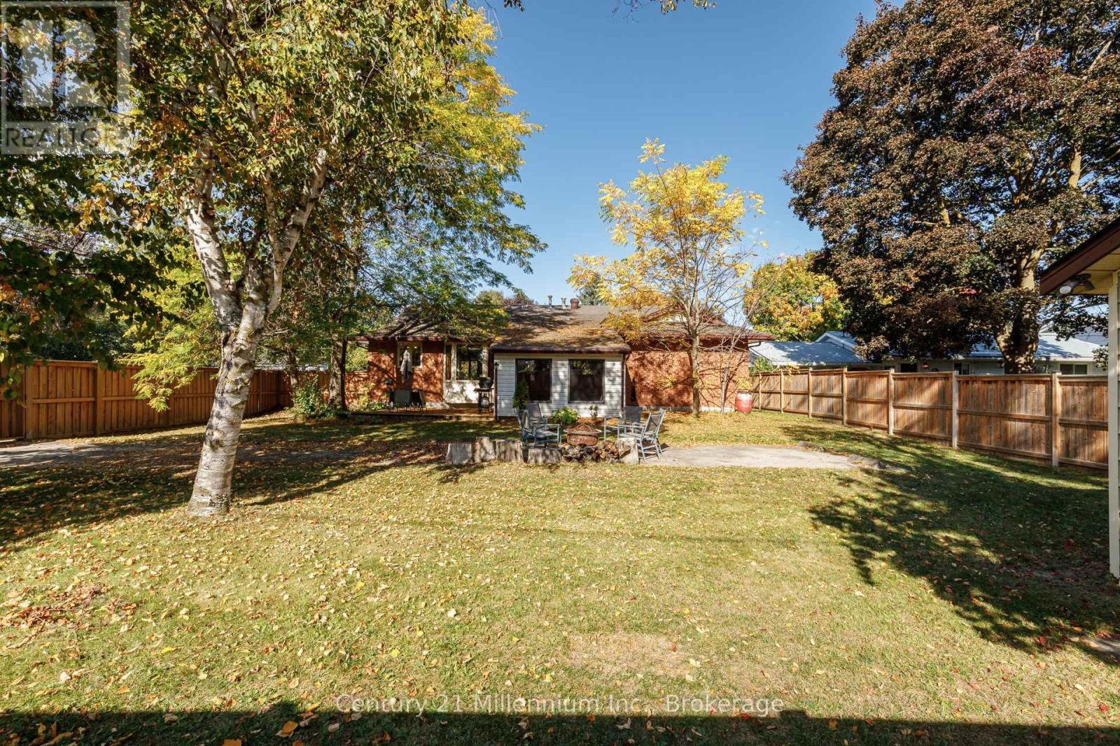 213 Jane Street, Clearview, Ontario  L0M 1S0 - Photo 43 - S12877204
