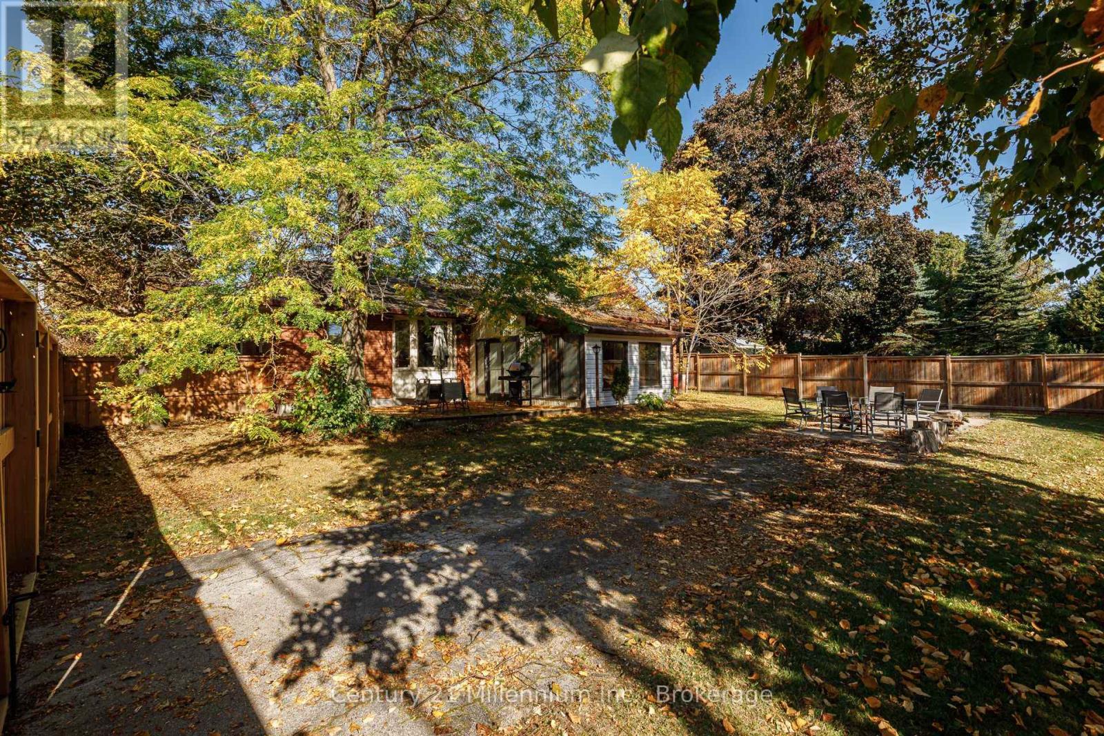 213 Jane Street, Clearview, Ontario  L0M 1S0 - Photo 46 - S12877204