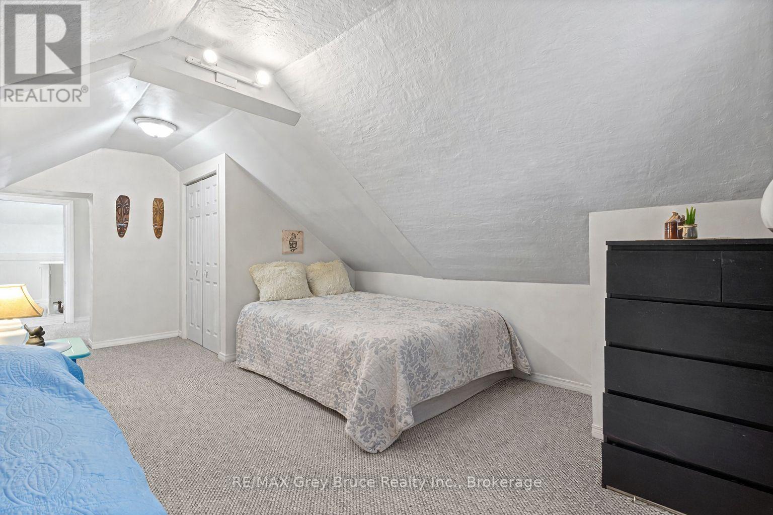 1201 Highway 6, South Bruce Peninsula, Ontario  N0H 1X0 - Photo 25 - X12877320