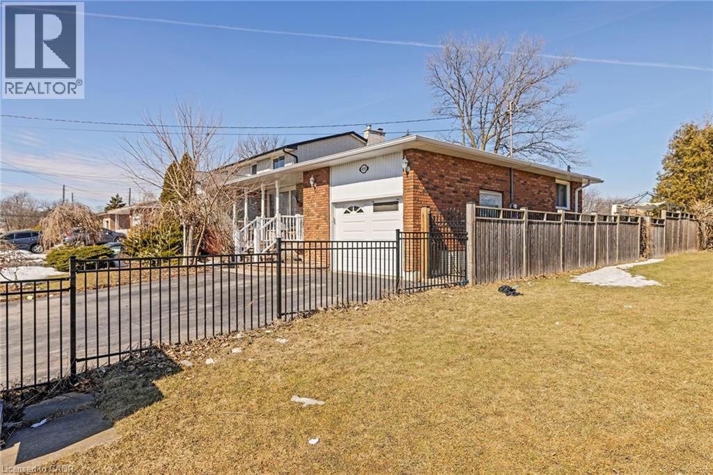 490 Queen Victoria Drive, Hamilton, Ontario  L8W 1G9 - Photo 2 - 40811854