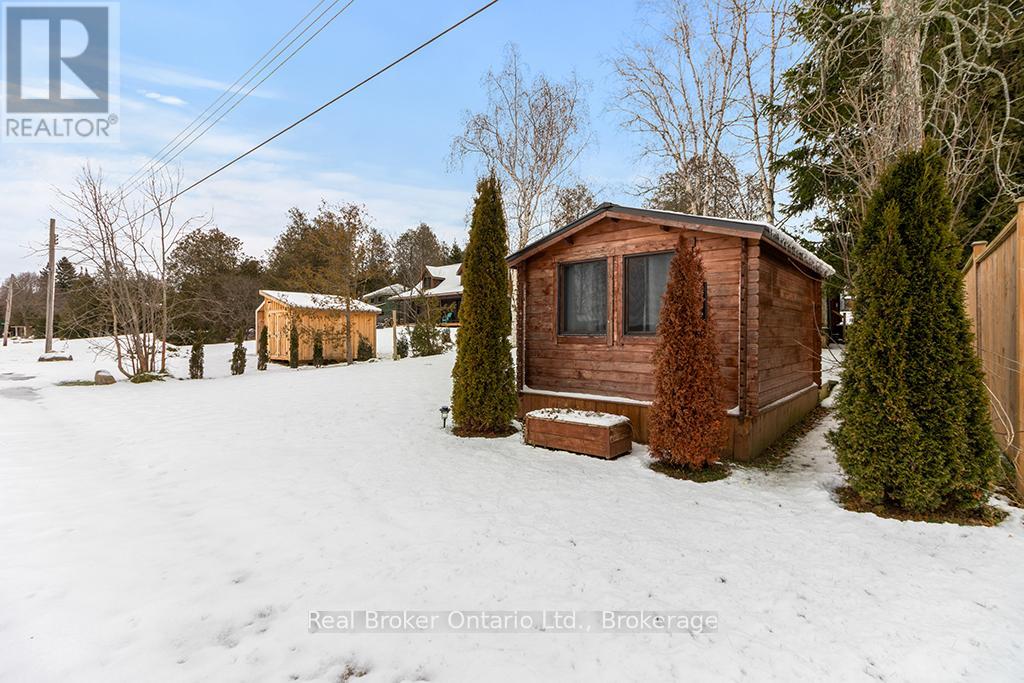 111 Wilson Drive, Georgian Bluffs, Ontario  N0H 2T0 - Photo 34 - X12877764