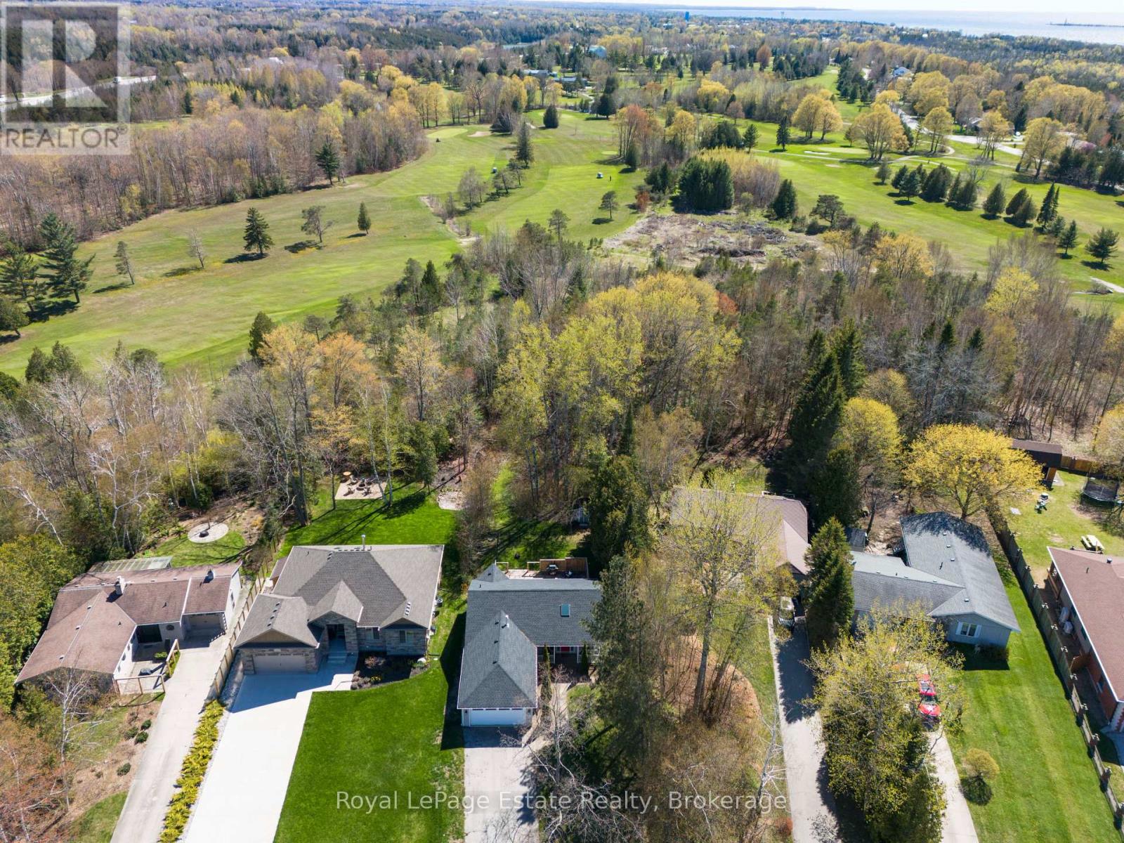 357 Tyendinaga Drive, Saugeen Shores, Ontario  N0H 2L0 - Photo 3 - X12877806