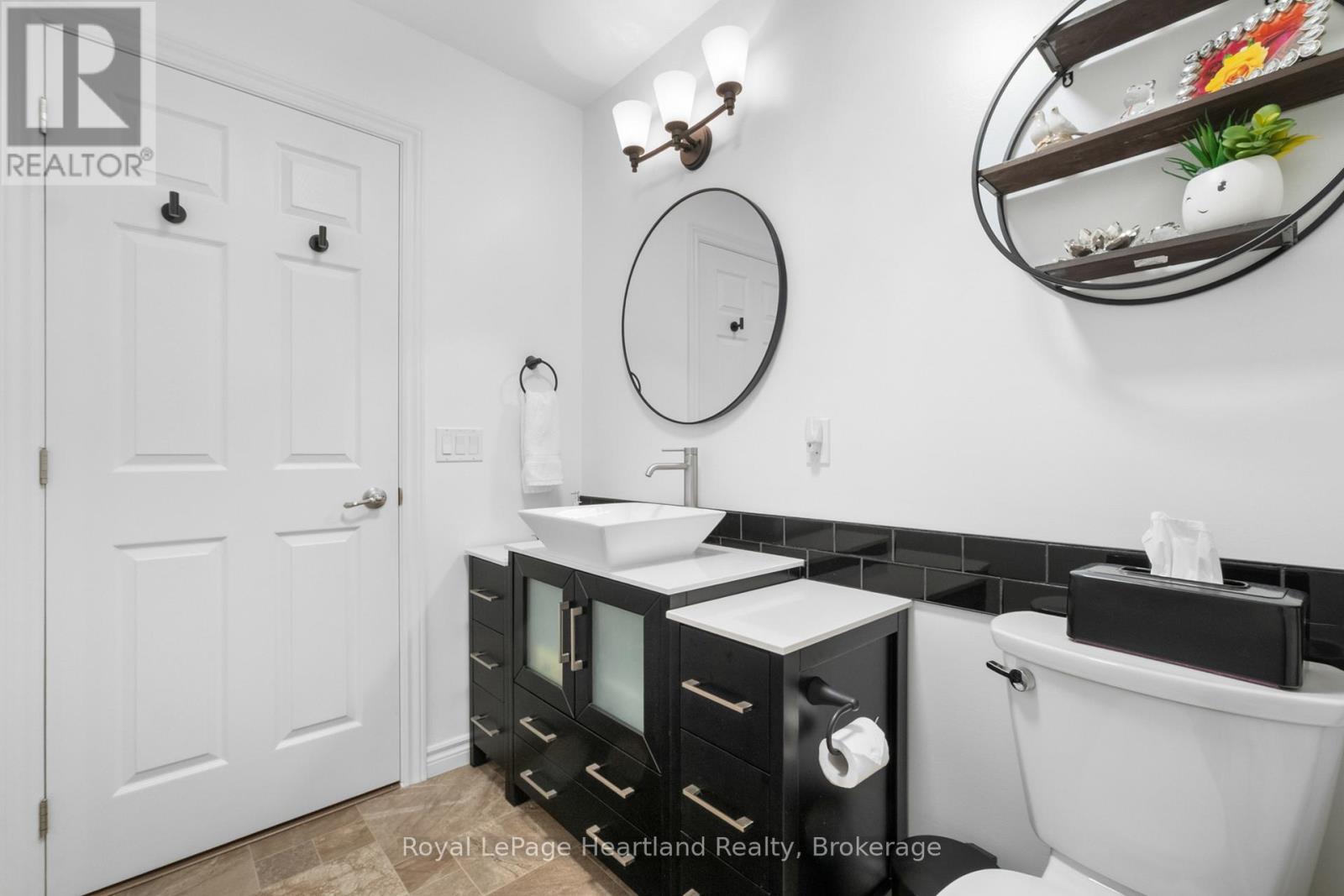 8 Windward Way N, Ashfield-Colborne-Wawanosh, Ontario  N7A 0B2 - Photo 16 - X12878232