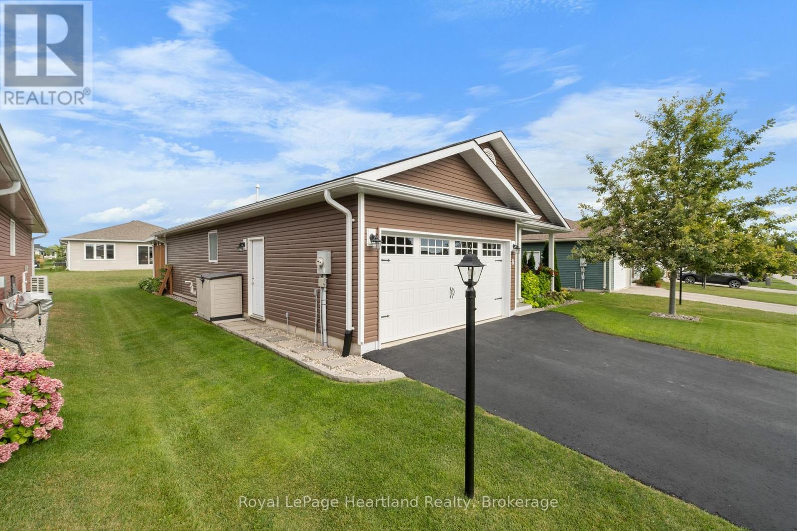 8 Windward Way N, Ashfield-Colborne-Wawanosh, Ontario  N7A 0B2 - Photo 35 - X12878232