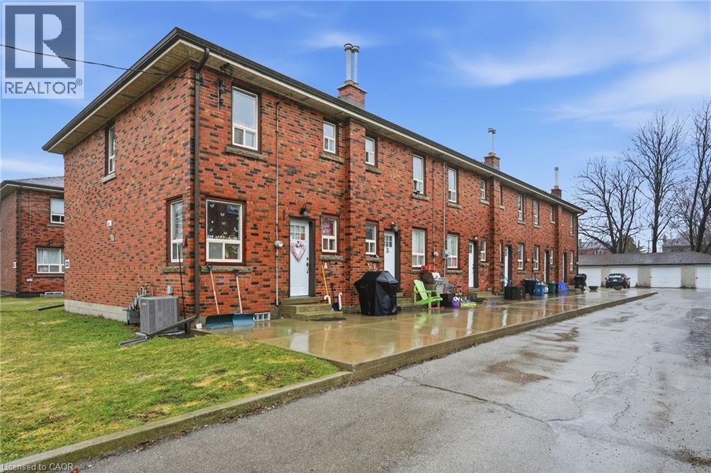 424 East 42nd Street, Hamilton, Ontario  L8T 3A9 - Photo 3 - 40811858