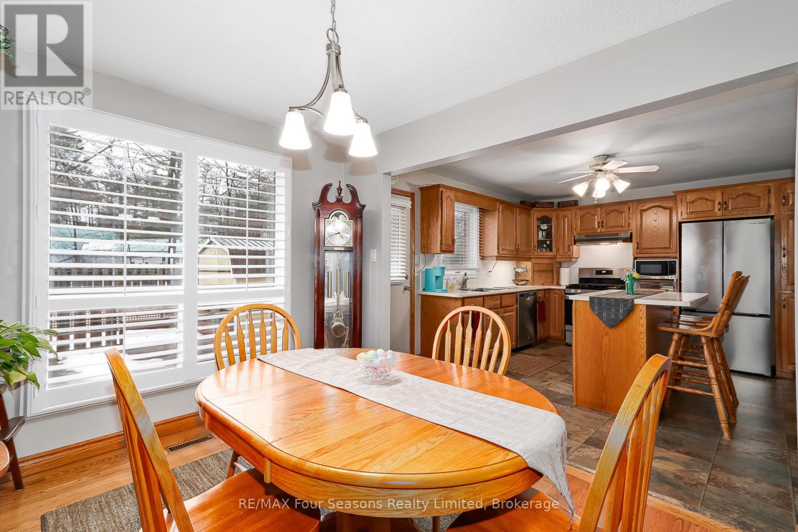 218 Datas Drive, Clearview, Ontario  L0M 1S0 - Photo 14 - S12879146