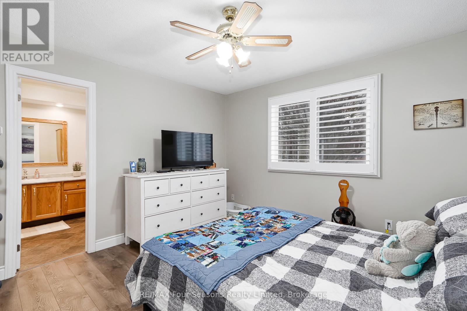 218 Datas Drive, Clearview, Ontario  L0M 1S0 - Photo 19 - S12879146