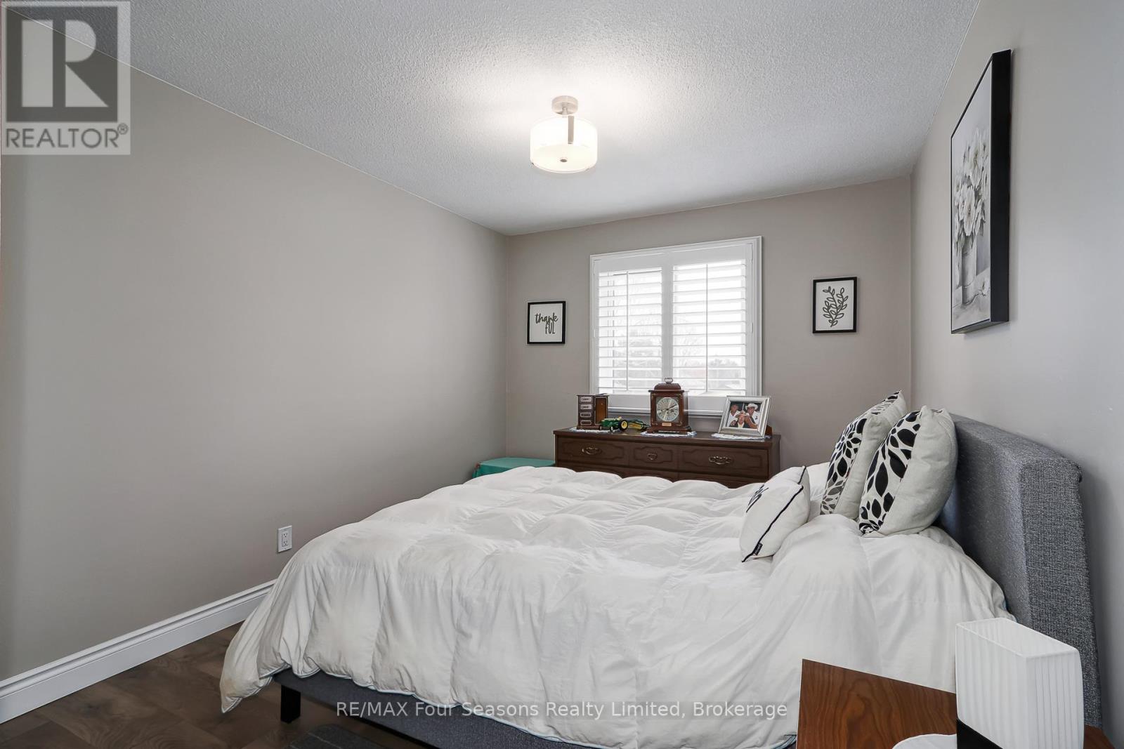 218 Datas Drive, Clearview, Ontario  L0M 1S0 - Photo 22 - S12879146