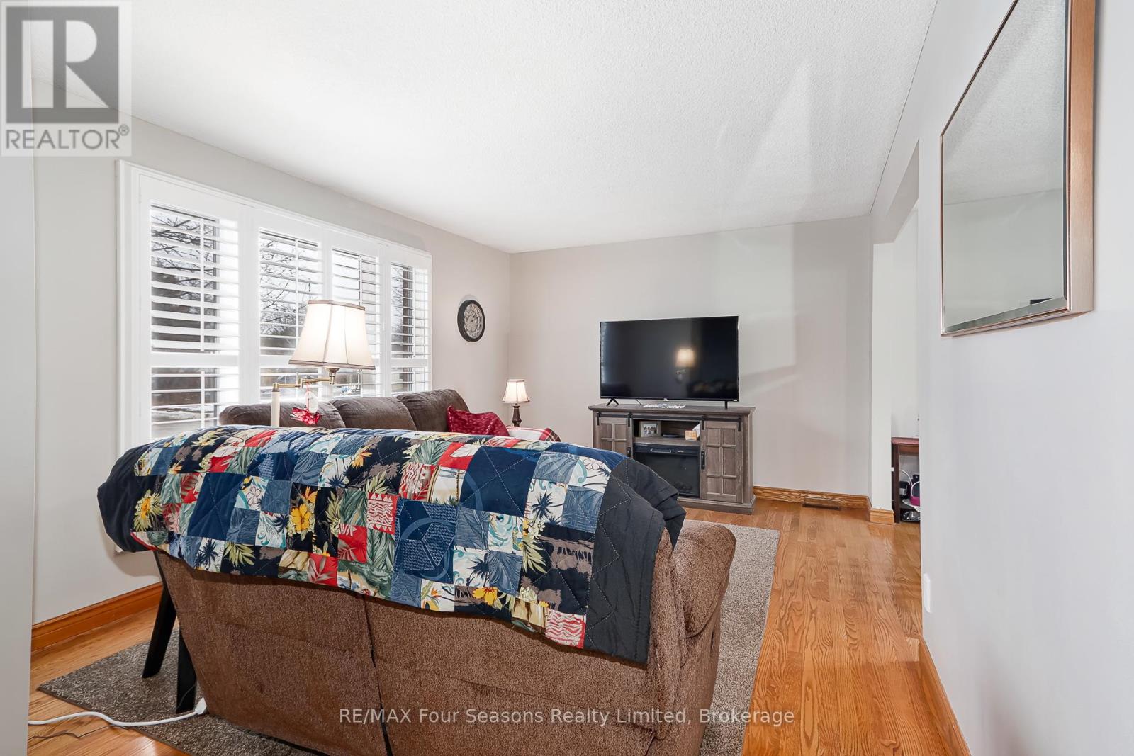 218 Datas Drive, Clearview, Ontario  L0M 1S0 - Photo 7 - S12879146