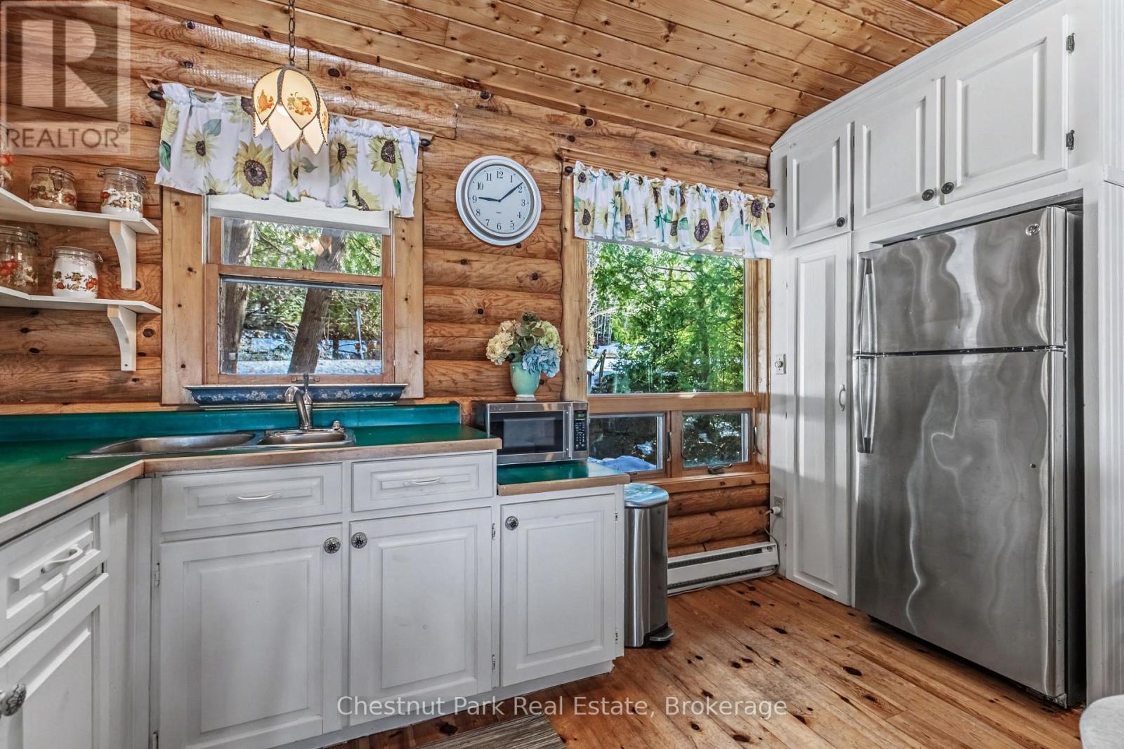 36 William Street, Northern Bruce Peninsula, Ontario  N0H 1W0 - Photo 20 - X12879440