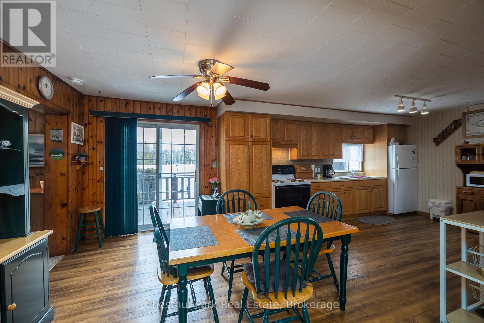 187 Warner Bay Road, Northern Bruce Peninsula, Ontario  N0H 2R0 - Photo 10 - X12879844