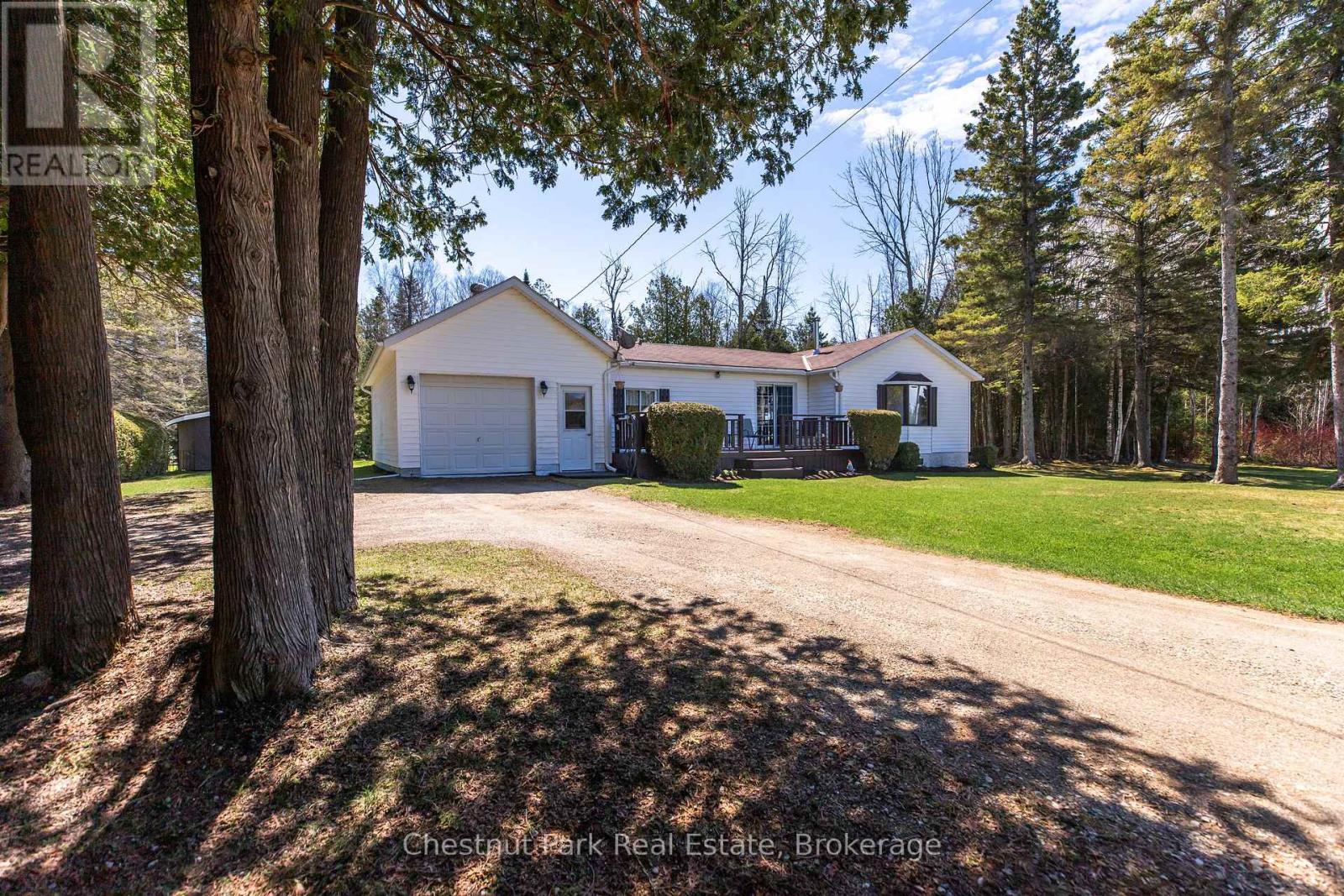 187 Warner Bay Road, Northern Bruce Peninsula, Ontario  N0H 2R0 - Photo 2 - X12879844