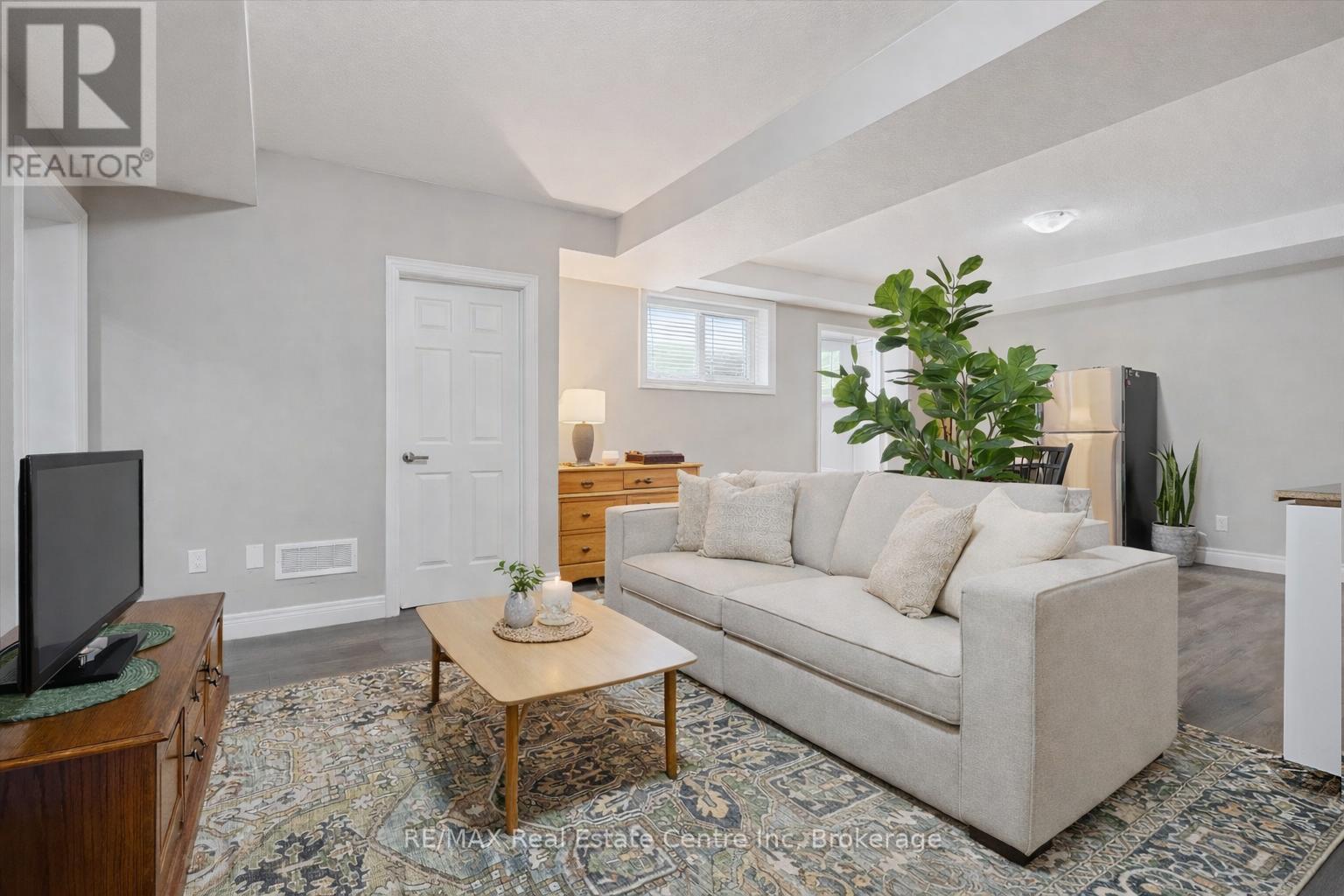 187 Ambrous Crescent, Guelph, Ontario  N1G 0G3 - Photo 34 - X12880122
