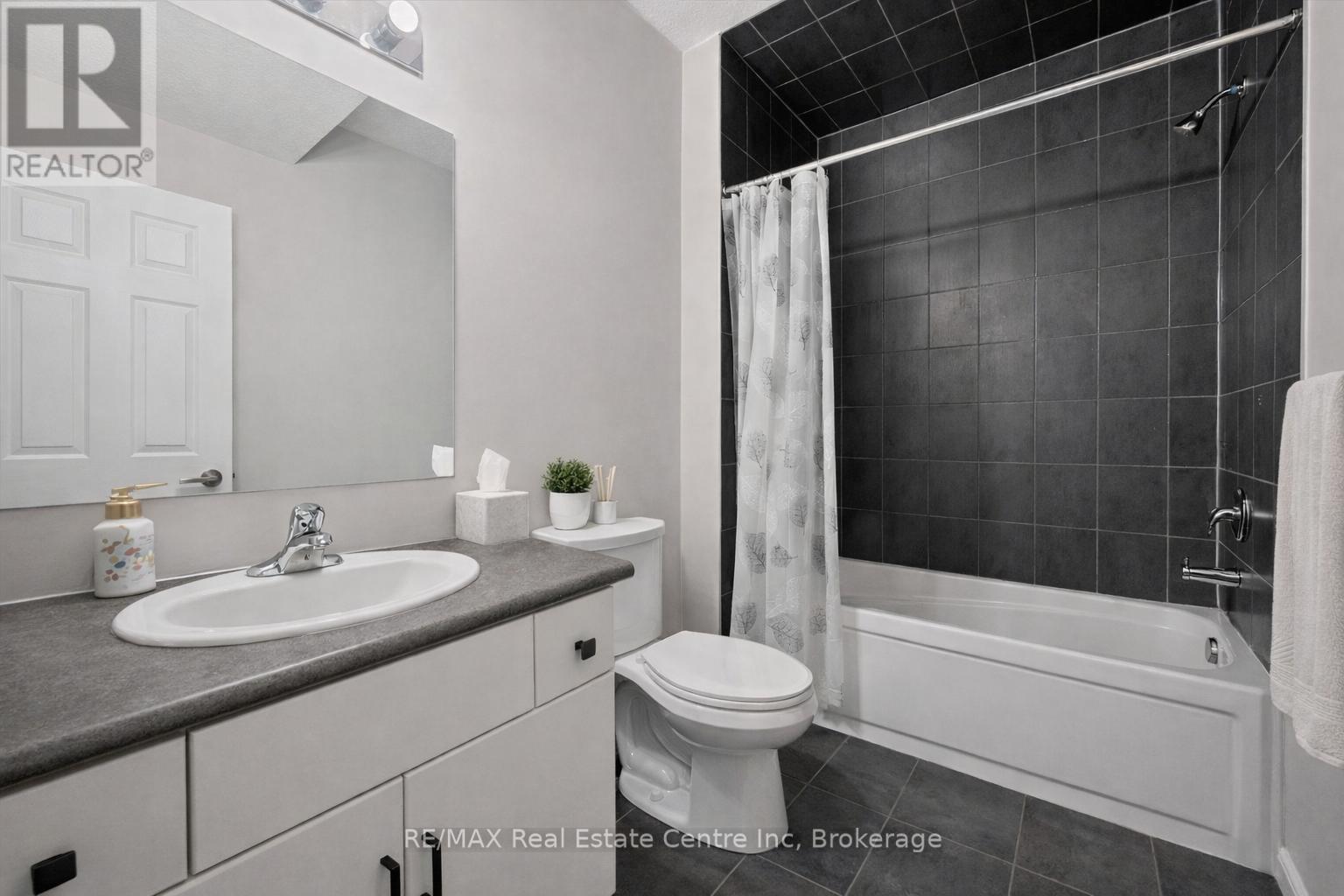 187 Ambrous Crescent, Guelph, Ontario  N1G 0G3 - Photo 36 - X12880122