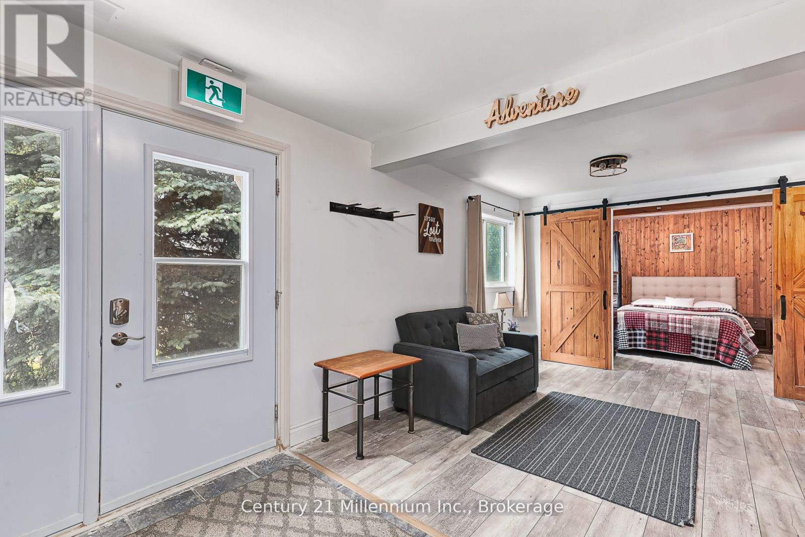 127 Scandia Lane, Blue Mountains, Ontario  N0H 2E0 - Photo 4 - X12880352