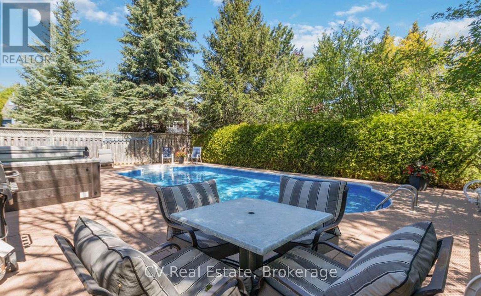 102 Liisa's Lane, Blue Mountains, Ontario  L9Y 3Z2 - Photo 2 - X12881190