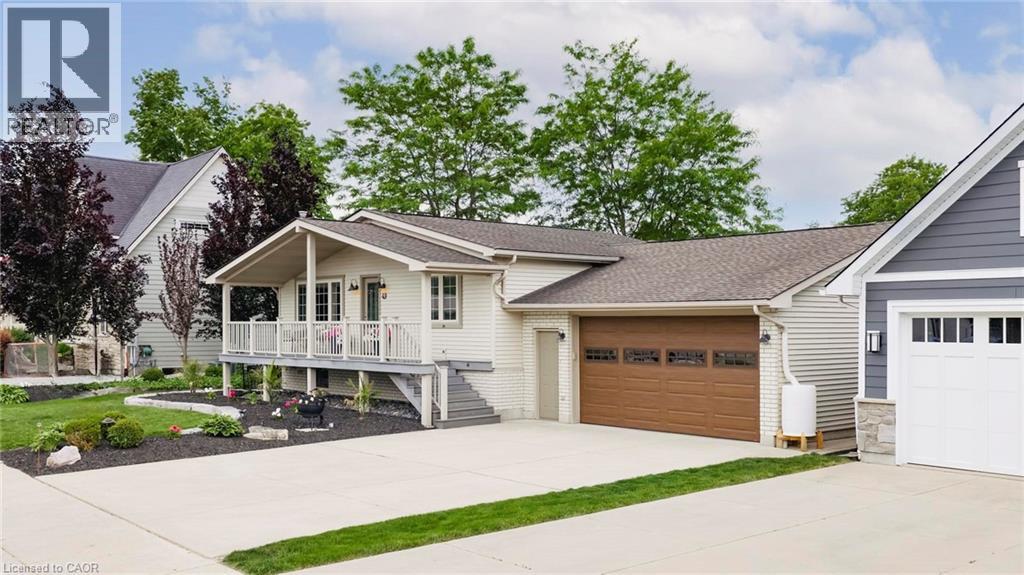49 Gill Road, Grand Bend, Ontario  N0M 1T0 - Photo 2 - 40811336