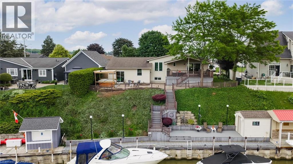 49 Gill Road, Grand Bend, Ontario  N0M 1T0 - Photo 7 - 40811336