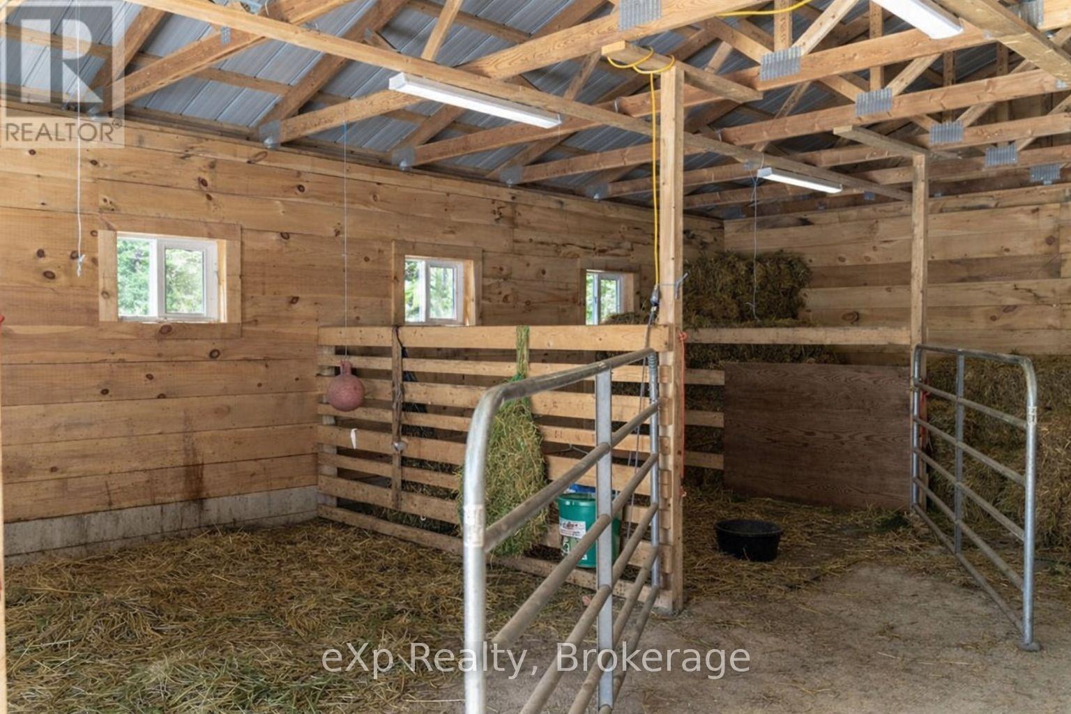 217 Forty Hills Road, Northern Bruce Peninsula, Ontario  N0H 1W0 - Photo 33 - X12882214