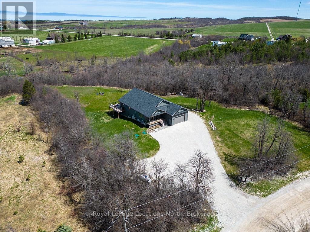 145 St Vincent Crescent, Meaford, Ontario  N4L 1W7 - Photo 2 - X12882842