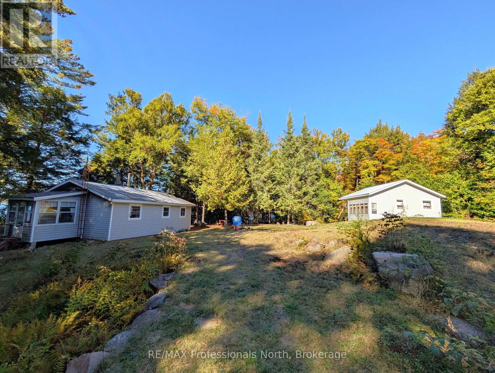 40 Centre Road, Parry Sound Remote Area, Ontario  P0A 1X0 - Photo 5 - X12883320