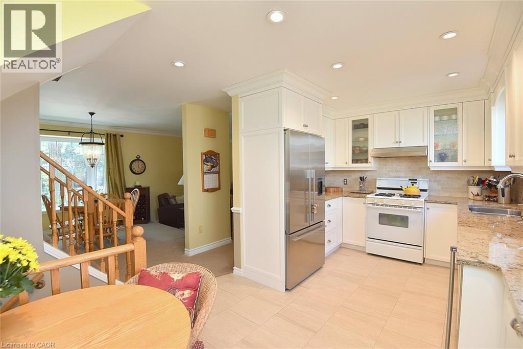 2 Novoco Drive, Hamilton, Ontario  L9C 7E7 - Photo 16 - 40811935