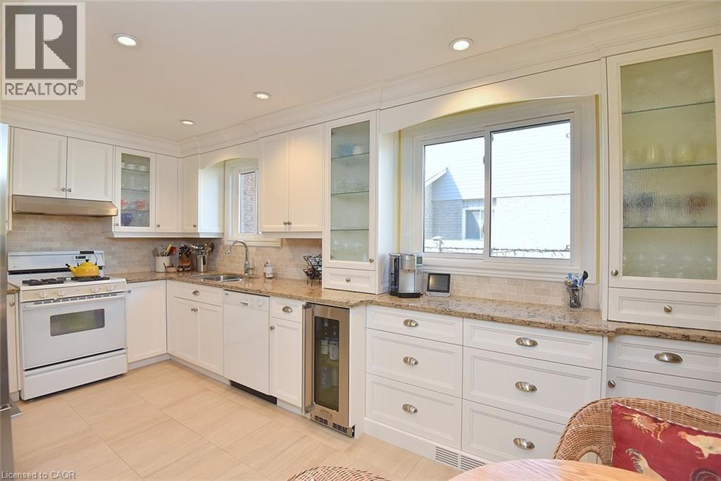 2 Novoco Drive, Hamilton, Ontario  L9C 7E7 - Photo 17 - 40811935