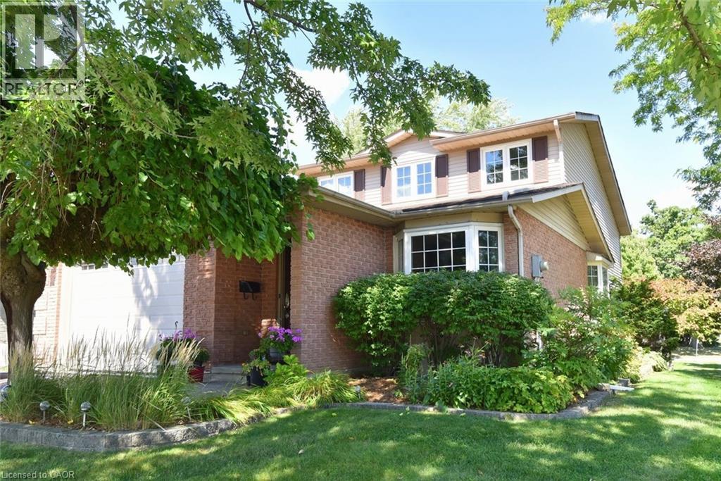 2 Novoco Drive, Hamilton, Ontario  L9C 7E7 - Photo 3 - 40811935