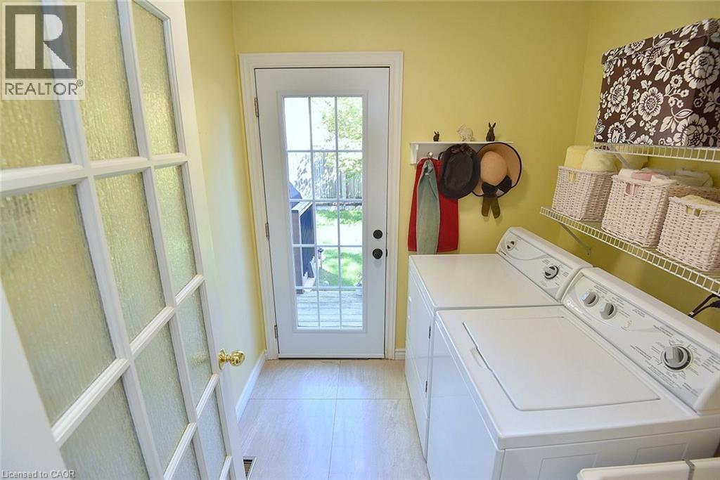 2 Novoco Drive, Hamilton, Ontario  L9C 7E7 - Photo 35 - 40811935