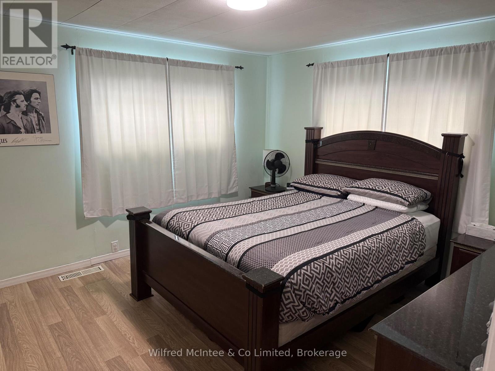 20 Cardinal Street, Brockton, Ontario  N0G 2V0 - Photo 11 - X12886364